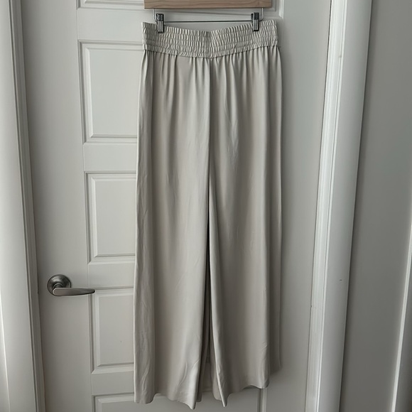 Zara pants - Picture 2 of 3